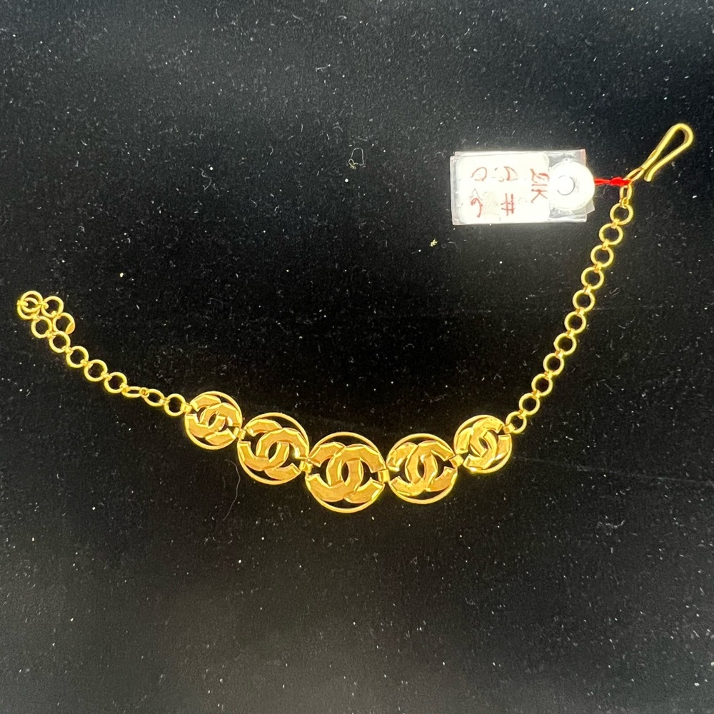 21k Gold Chanel style bracelet